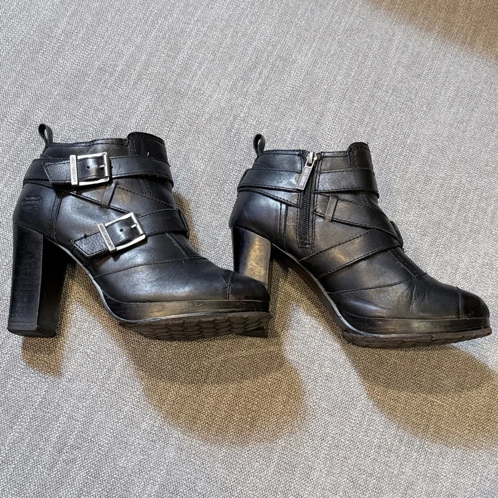 Harley Davidson Black Leather Buckle‎ Ankle Boots Block Heel D84447 Womens 8.5 - Picture 4 of 7